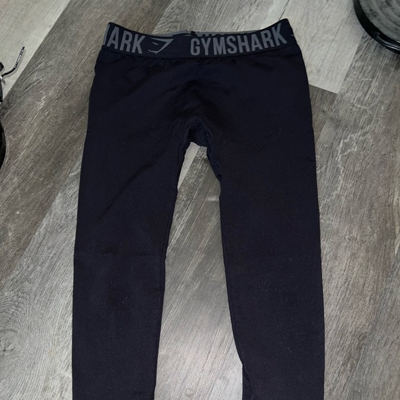 Black gymshark leggings - Picture 1 of 2